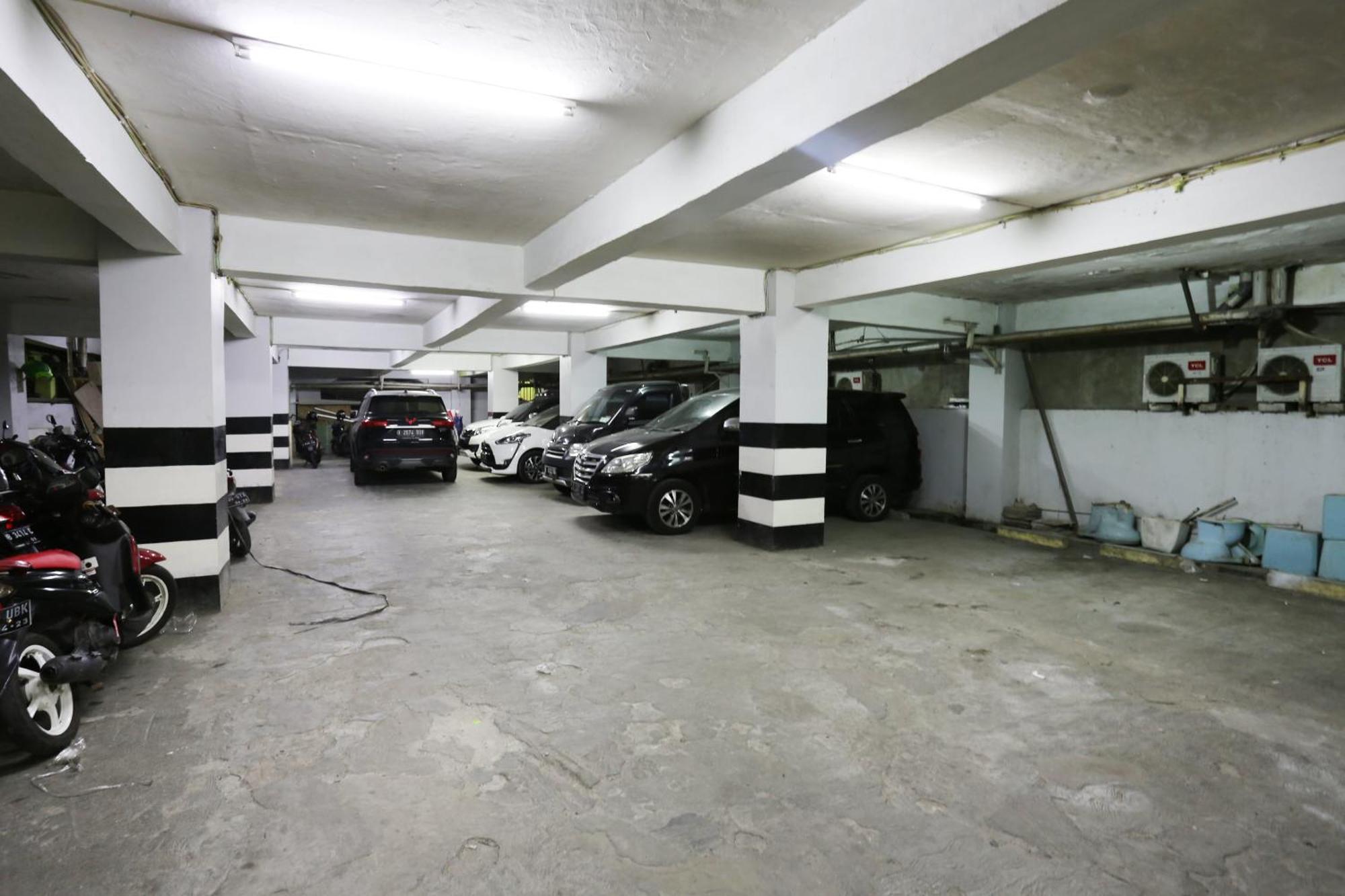 Oyo 3865 Wisma Niaga Jakarta Extérieur photo
